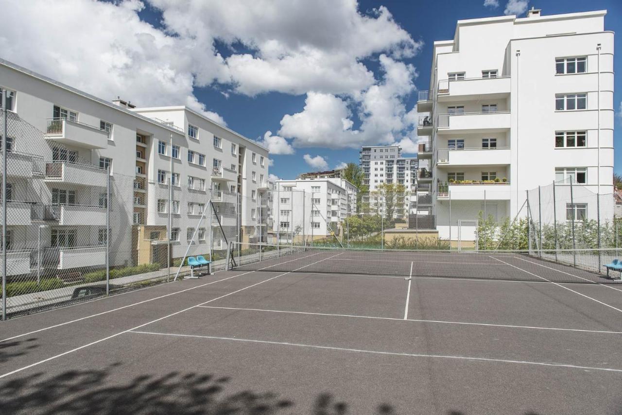 Modern Box Apartment Gdynia Bagian luar foto